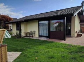 Schönes Ferienhaus mit Grill, Terrasse und Garten